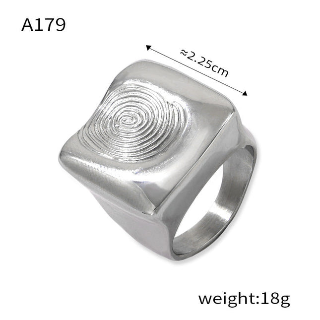 Latina Ring