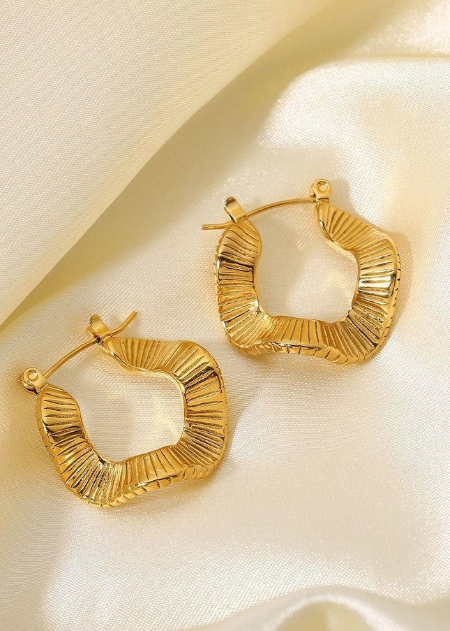 European and American INS high-grade niche titanium steel earrings vintage fashion 18K gold-plated stainless steel earrings women's jewelry