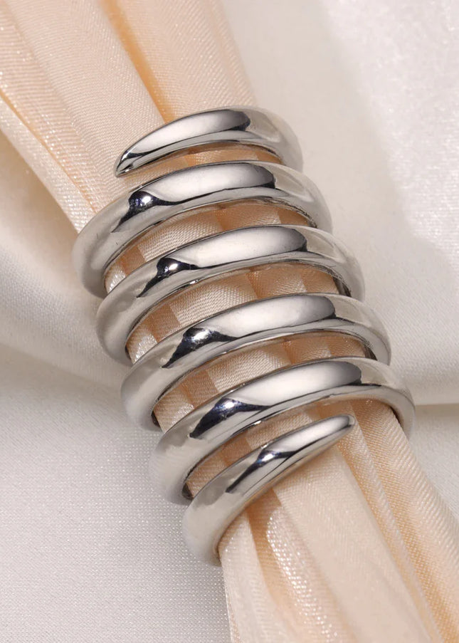 Leonie Ring