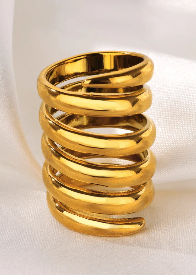 Leonie Ring