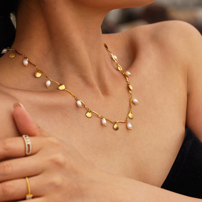 Mystery Li gold small shell freshwater pearl necklace ins style creative design sense stainless steel European and American fashion jewelry
