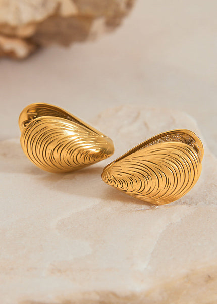 Jieding European and American stainless steel holiday earrings, light luxury, high-end earrings, niche design, studs, titanium steel jewelry, cross-border