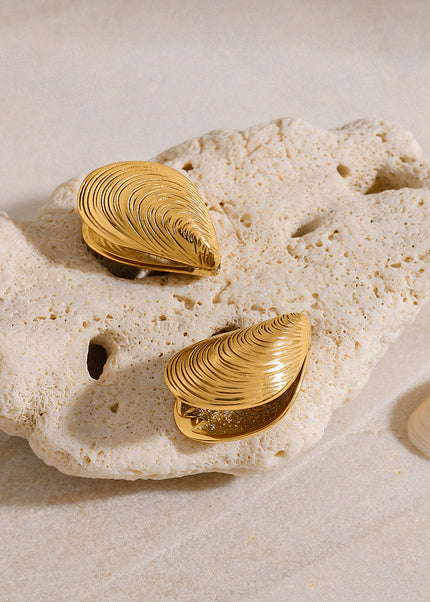 Jieding European and American stainless steel holiday earrings, light luxury, high-end earrings, niche design, studs, titanium steel jewelry, cross-border