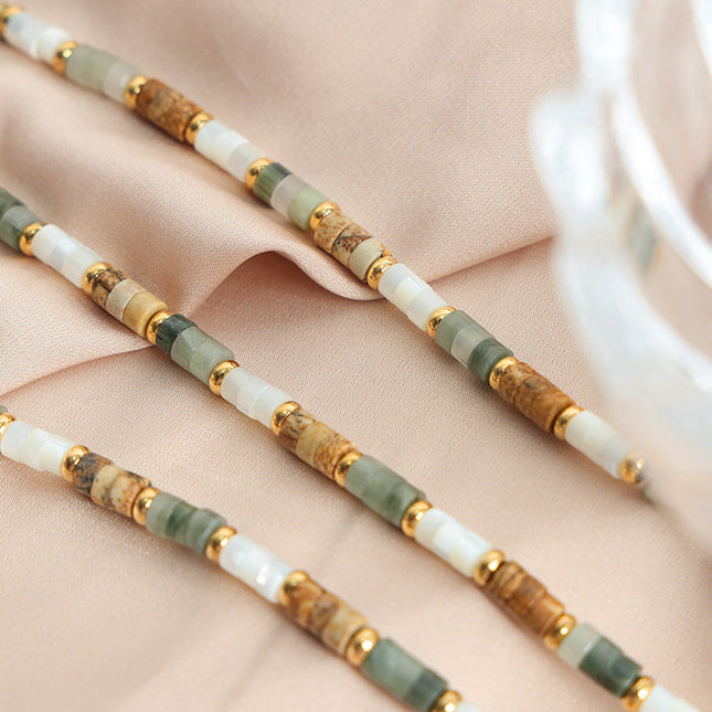 European and American cross-border new retro light luxury niche design autumn and winter mixed color natural stone handmade beaded necklace jewelry women