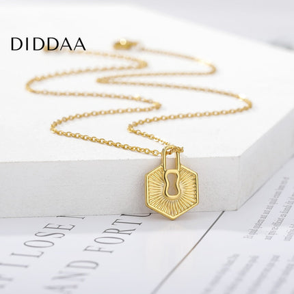Lockhart Pendent Necklace | Gold Locket Chain - Gold - Necklaces