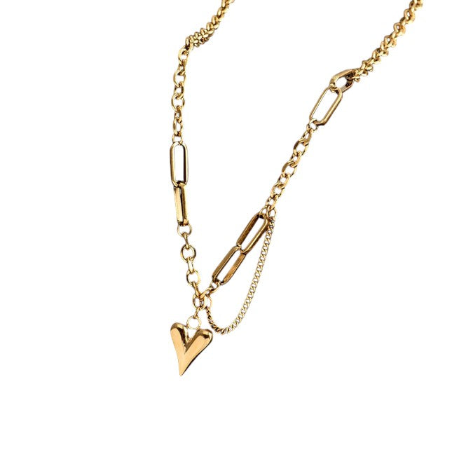 Louver Pendant Necklace | Gold Love Heart Chain