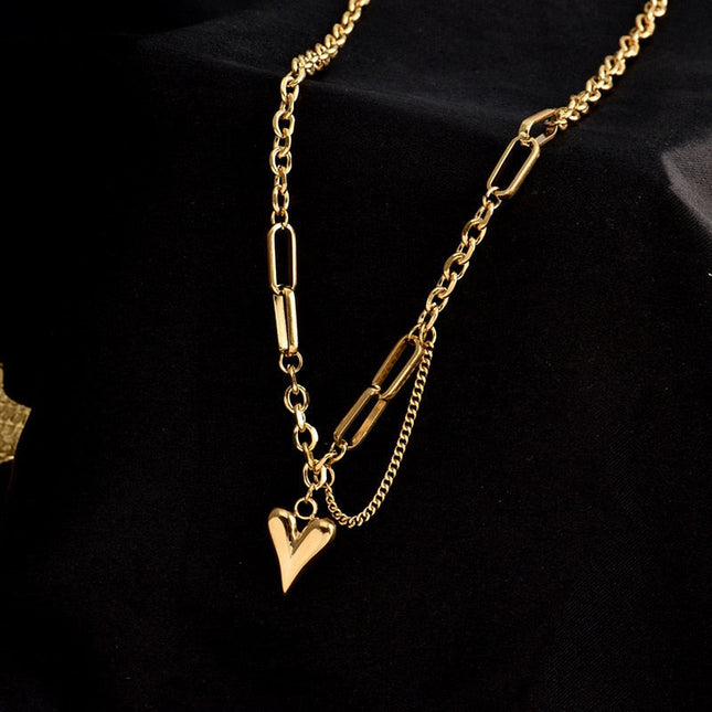 Louver Pendant Necklace | Gold Love Heart Chain - Gold - Necklaces