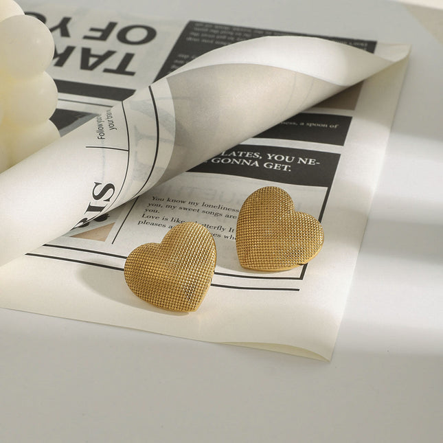 Jieding European and American love titanium steel stud earrings do not fade earrings, earrings, light luxury, high-end jewelry, stainless steel cross-border women