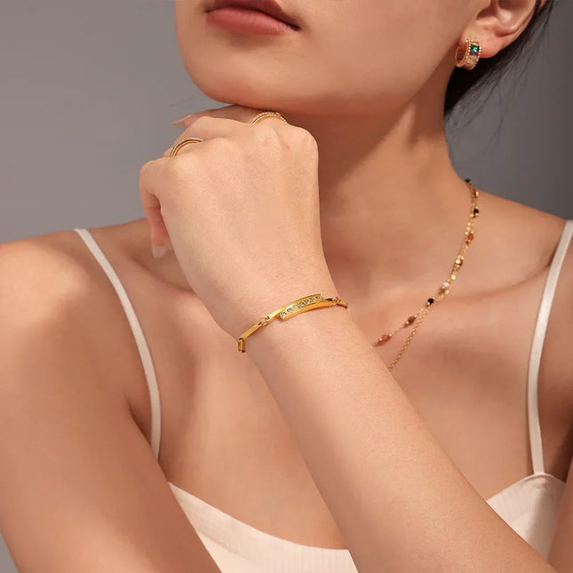 Mystery European and American simple stick chain sticky diamond bracelet stainless steel plated 18K real gold light luxury temperament hand jewelry spot batch