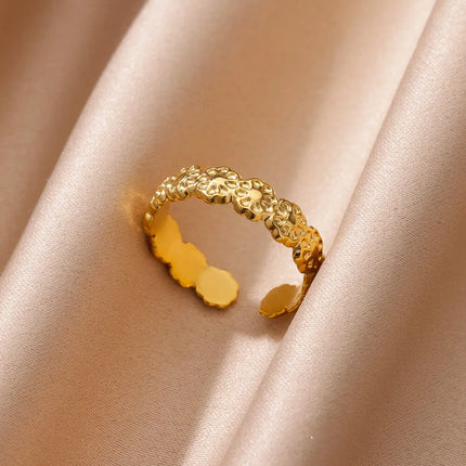Luisa Ring