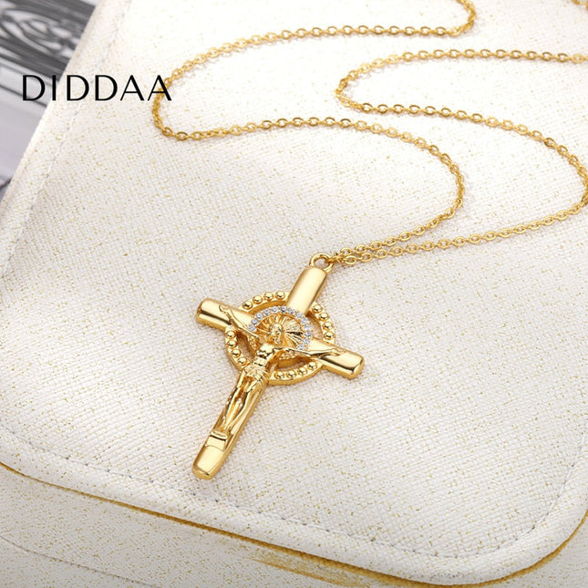 Luminaire Pendant Necklace | Gold Large Cross Luxury Chain - Necklaces