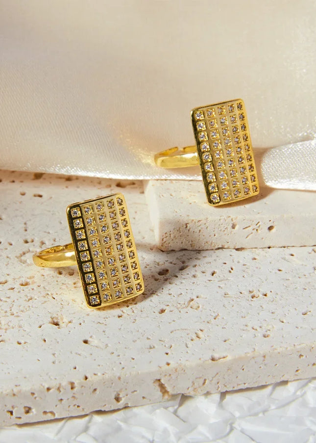 Exaggerated personality, hip-hop style, niche, unique ring, geometric wide version, full of diamonds, design, copper gold-plated open ring