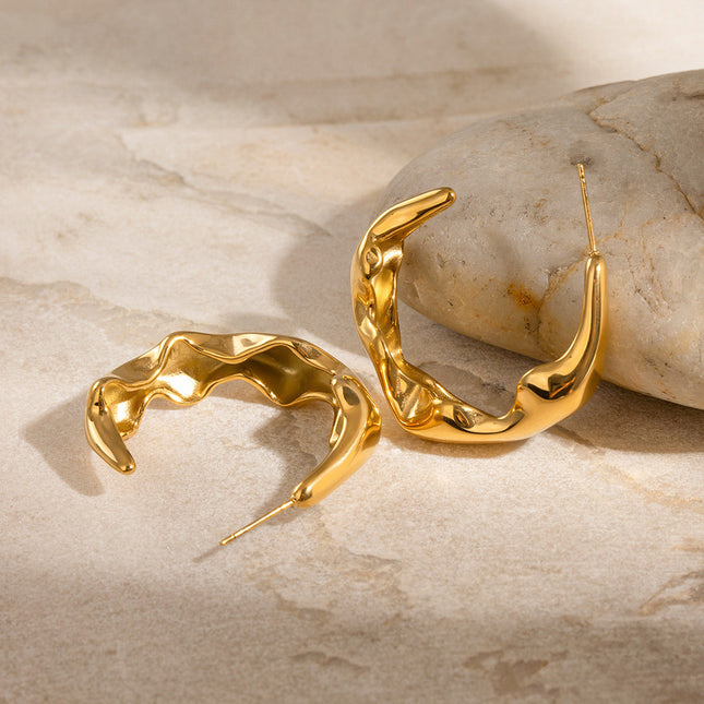 Jieding European and American stainless steel double c earrings luxury niche 18k gold stud earrings titanium steel color-retaining earrings cross-border