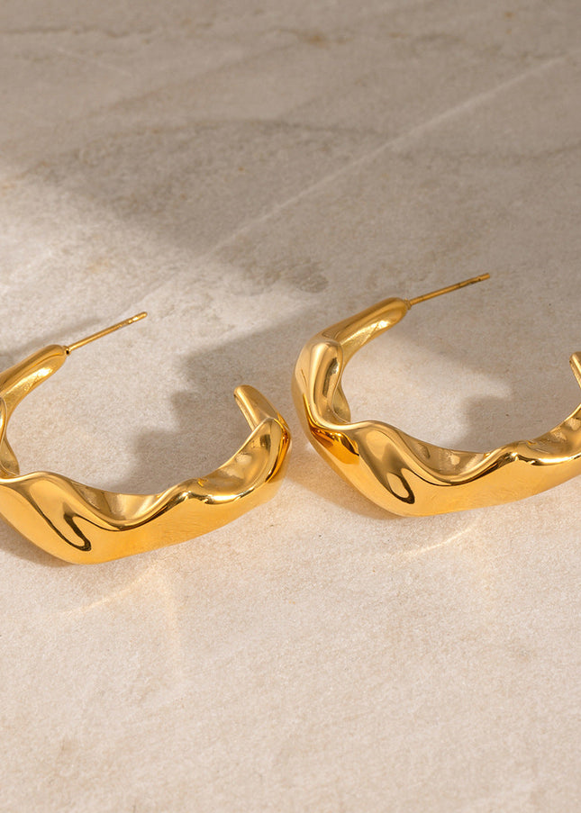 Jieding European and American stainless steel double c earrings luxury niche 18k gold stud earrings titanium steel color-retaining earrings cross-border