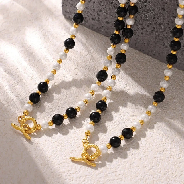Cross-border light luxury style: black agate, white shell, beaded necklace, clavicle chain, fashionable and versatile temperament, titanium steel OT buckle necklace