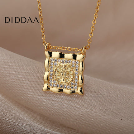 Mariere Pendant Necklace | Gold Zirconia Square Chain - Gold - Necklaces