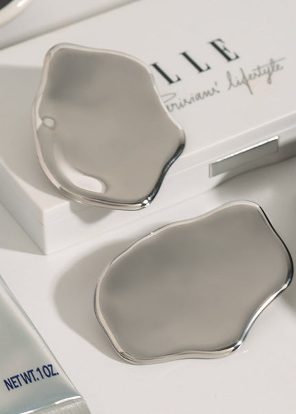 Jieding European and American exaggerated titanium steel stud earrings, light luxury, high-end earrings, stainless steel jewelry, cross-border earrings