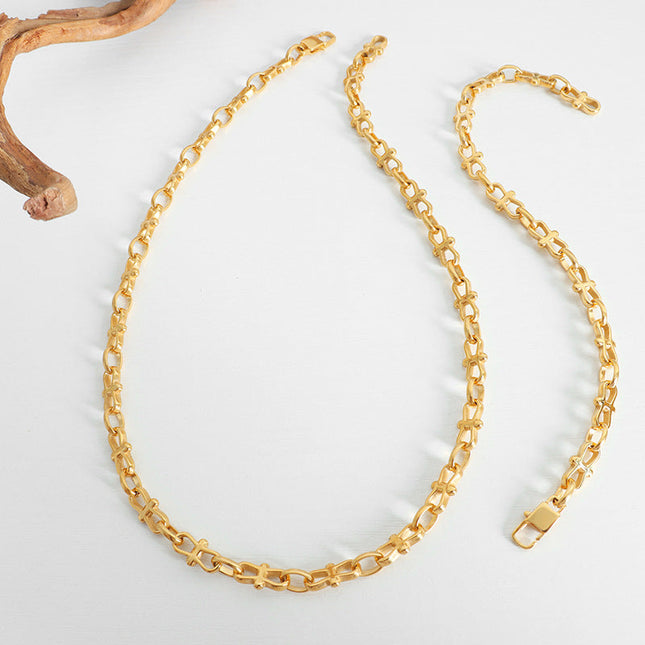 Maru Necklace