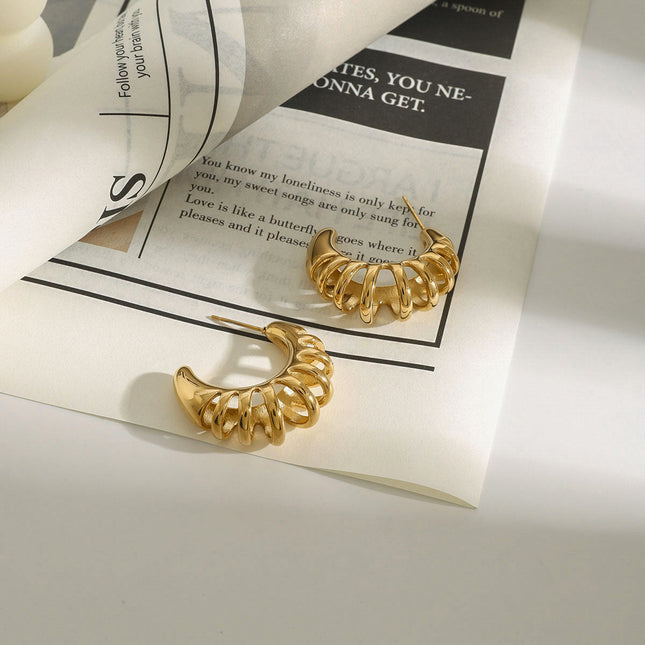 Jieding Europe and America 18k hollow titanium steel earrings light luxury high-end earrings do not fade ear jewelry stainless steel cross-border