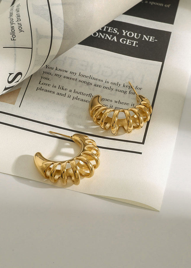 Jieding Europe and America 18k hollow titanium steel earrings light luxury high-end earrings do not fade ear jewelry stainless steel cross-border