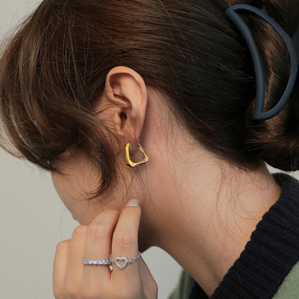 SOUVOIR 14K Gold Plated Earrings Minimal Earrings | Gold Silver Distressed Cute Hoop Earrings