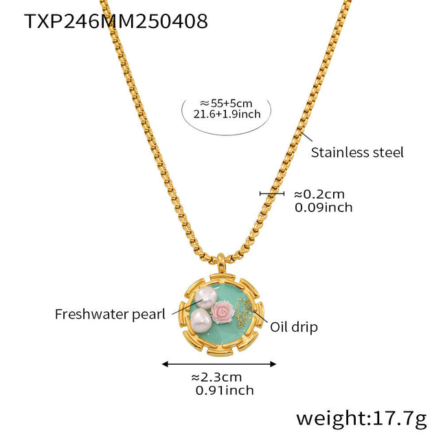Muffin Necklace
