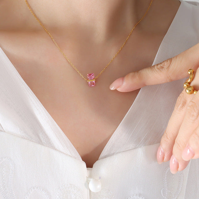 Muffin Necklace
