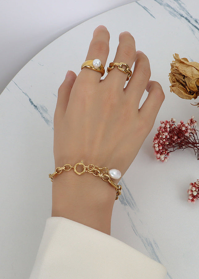 Marka French Niche Retro Design Sense Personality Versatile Hand Ornament Titanium Steel Plated 18K Gold Freshwater Pearl Bracelet Women