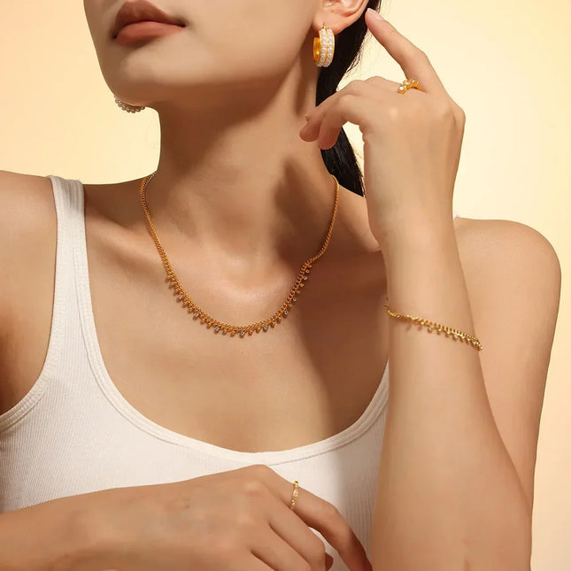 Nicole Necklace