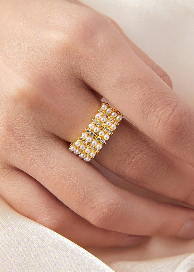 Hepburn style, elegant temperament, light luxury style, diamond-set ring, shell bead design, copper material, hollow opening index finger ring