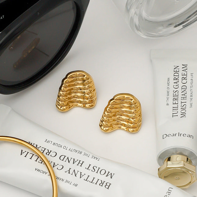 Jieding European and American stainless steel stud earrings light luxury high-end earrings earrings 18k titanium steel jewelry cross-border earrings