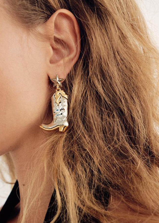 Jieding European and American titanium steel stud earrings high-end light luxury earrings personality earrings cross-border stainless steel jewelry earrings