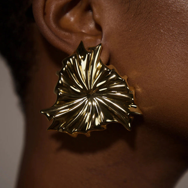 Jieding European and American stainless steel stud earrings, light luxury, high-end ear jewelry, non-fading, titanium steel earrings, cross-border earrings