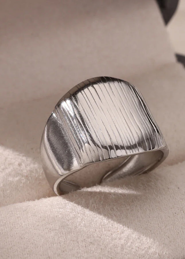 Pini Ring