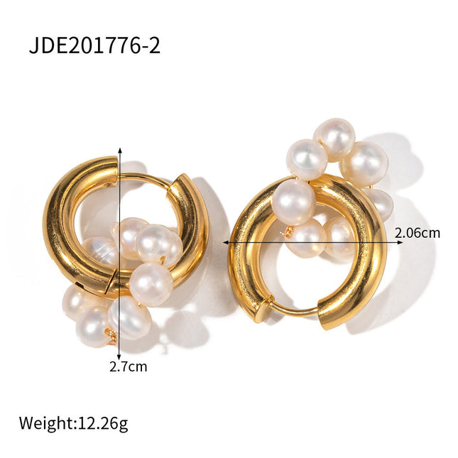 Pose Earrings