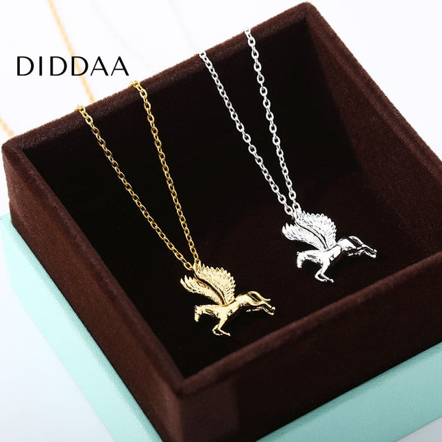 Pegasus Pendant Necklace | Gold Pegasus Animal Chain - Silver - Necklaces