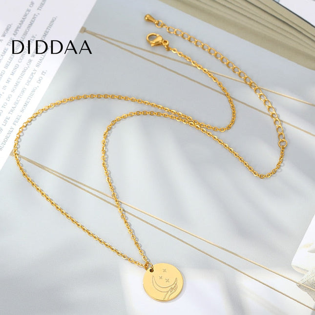 Choisir Pendant Necklace | Gold Moon Chain - Necklaces