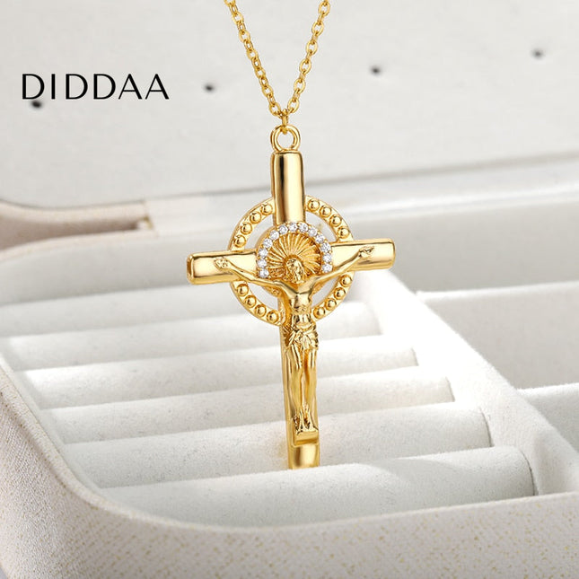 Luminaire Pendant Necklace | Gold Large Cross Luxury Chain - Necklaces
