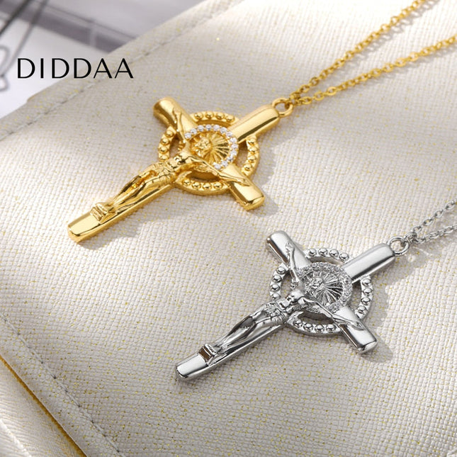 Luminaire Pendant Necklace | Gold Large Cross Luxury Chain - Silver - Necklaces