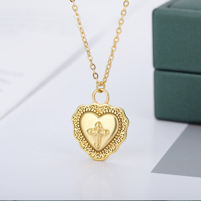 Lumiere Pendant Necklace | Gold Cross Heart Chain - Gold - Necklaces