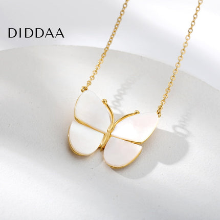 Jubille Pendant Necklace | Gold Pearl White Butterfly Chain - Necklaces