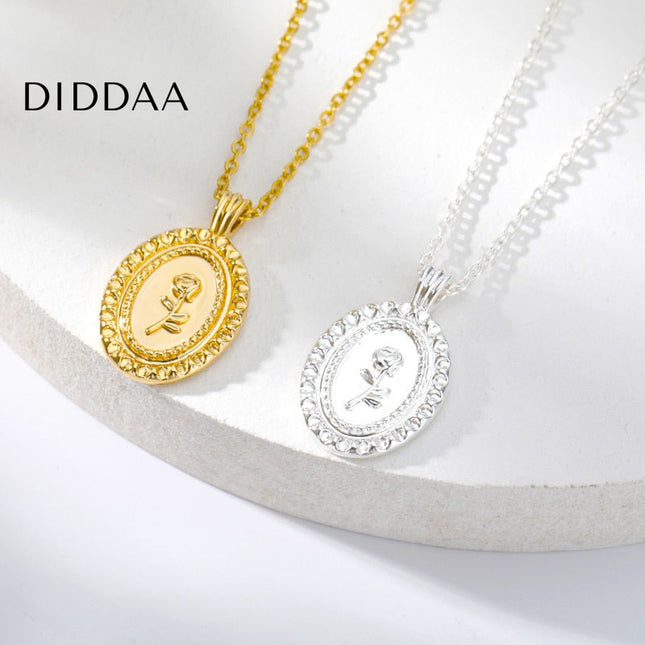 Laisse Pendant Necklace | Gold Rose Flower Chain - Silver - Necklaces