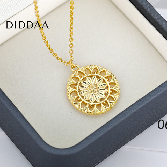Sierra Pendant Necklace | Gold Large Sun Chain - Necklaces
