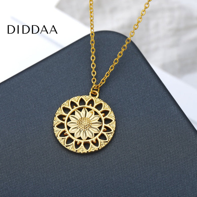 Sierra Pendant Necklace | Gold Large Sun Chain - Necklaces