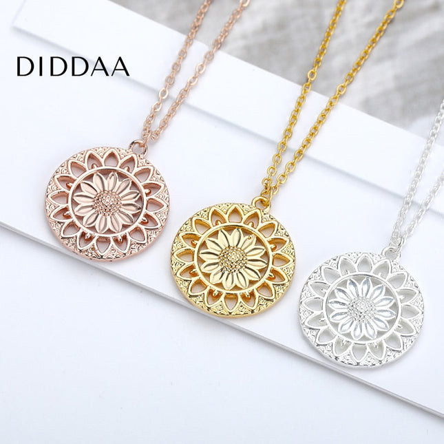 Sierra Pendant Necklace | Gold Large Sun Chain - Silver - Necklaces