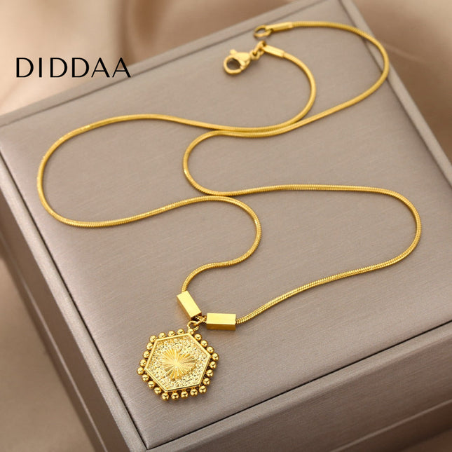 Charmed Pendant Necklace | Gold Statement Chain - Gold - Necklaces