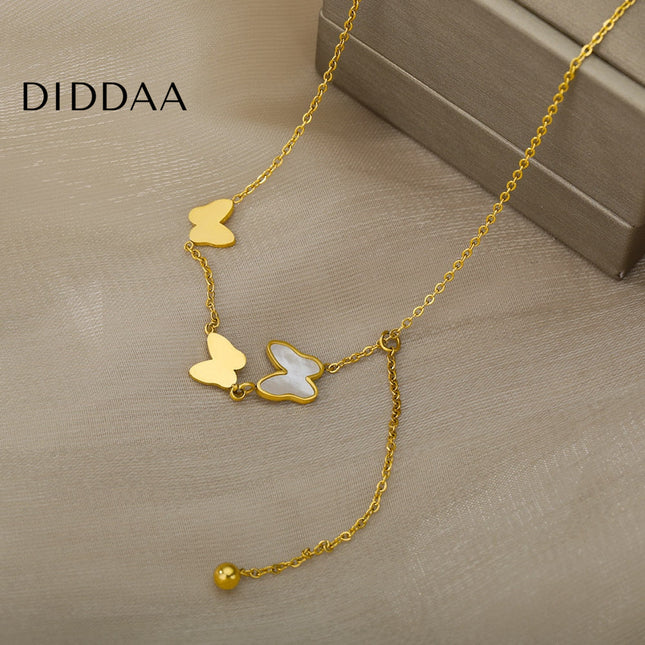 Bouge Pendant Necklace | Gold Pearl Butterfly Slim Chain - Gold - Necklaces