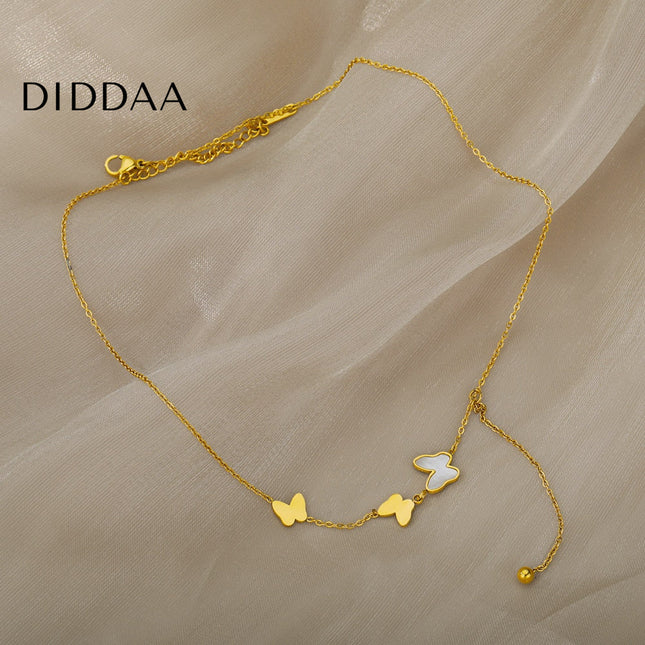 Bouge Pendant Necklace | Gold Pearl Butterfly Slim Chain - Gold - Necklaces