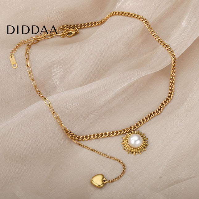 Scholar Pendant Necklace | Gold Pearl Statement Chain - Gold - Necklaces