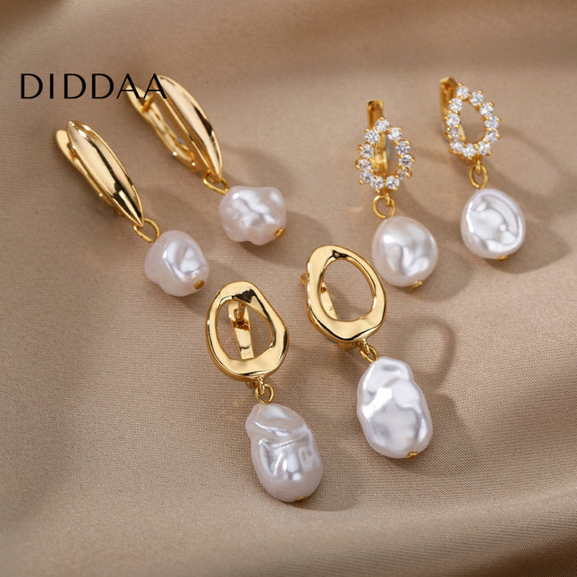 Soumettre Earrings | Gold Zirconia Pearl Hoop Drop Earrings - Earrings